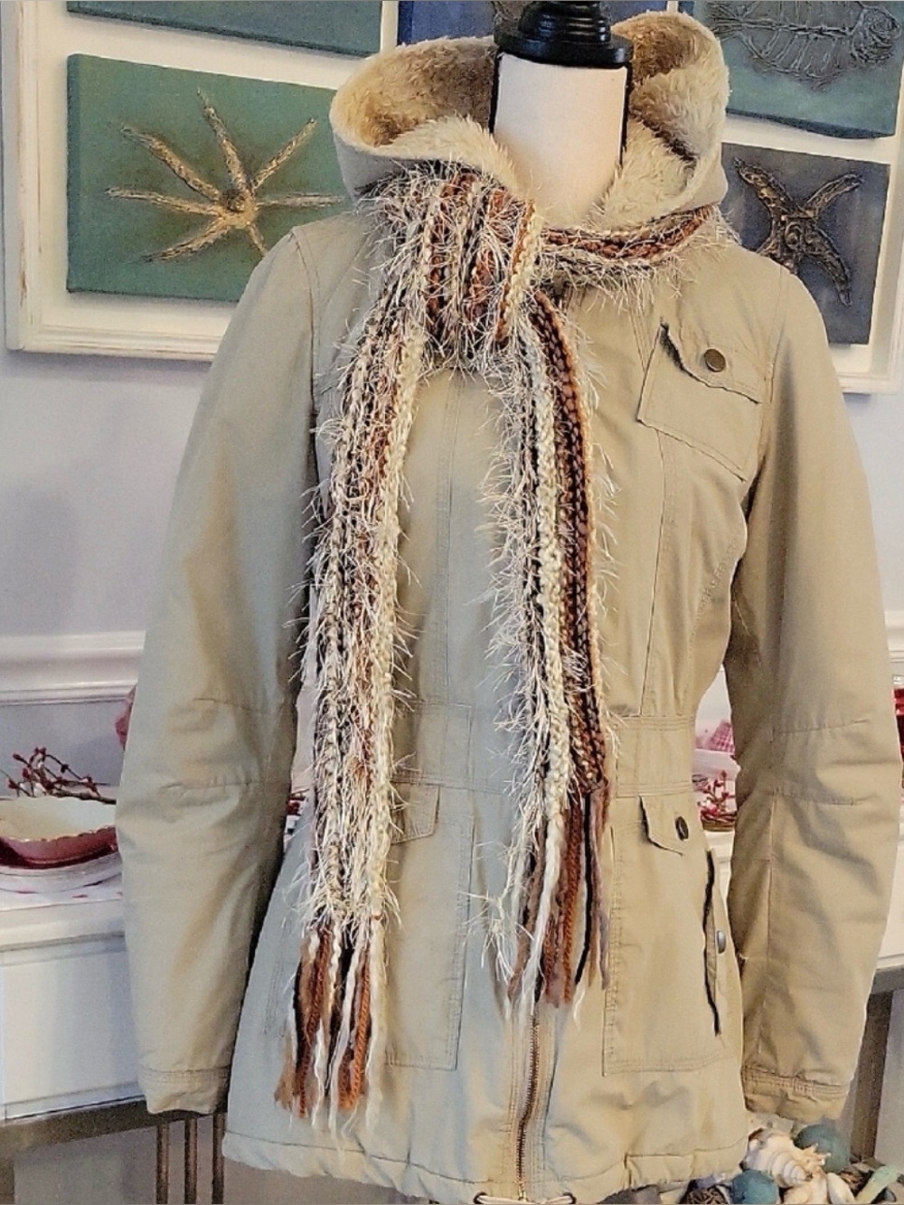 Kut From The Cloth Cozy Cream shearling Trim Hooded Parka. Small